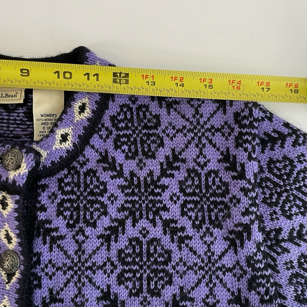 Vtg Women's L.L. BEAN Nordic CARDIGAN SWEATER, Wool MED  Preppy Purple SNOWFLAKE - Picture 9 of 10